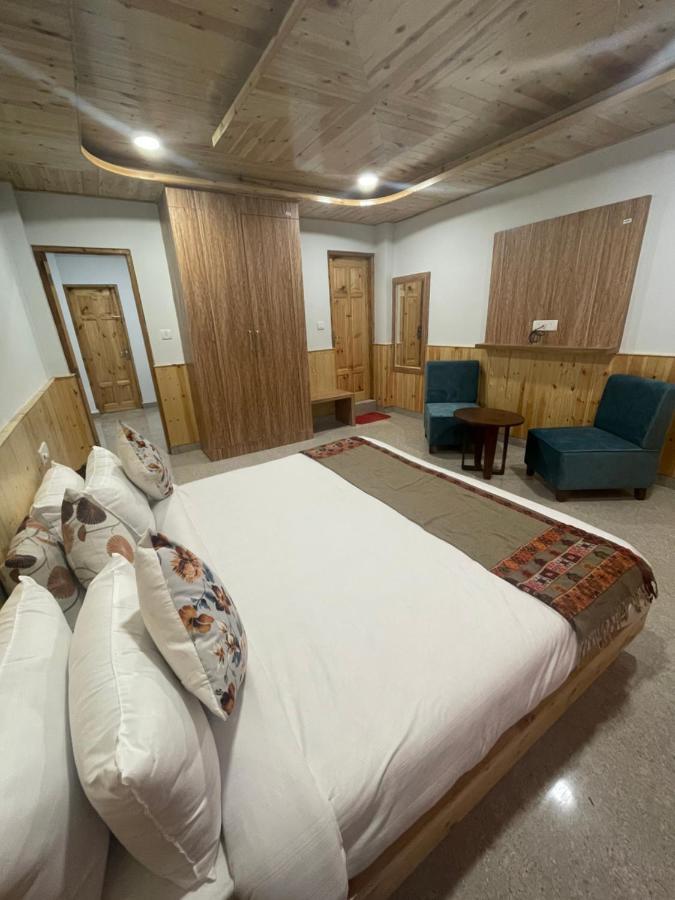 Hotel Mountain Majesty! Top-Rated Luxury Stay Amid Snowcapped Mountains With Balcony And Riverside Calm Manāli Eksteriør bilde