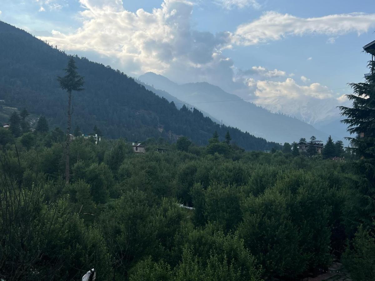 Hotel Mountain Majesty! Top-Rated Luxury Stay Amid Snowcapped Mountains With Balcony And Riverside Calm Manāli Eksteriør bilde